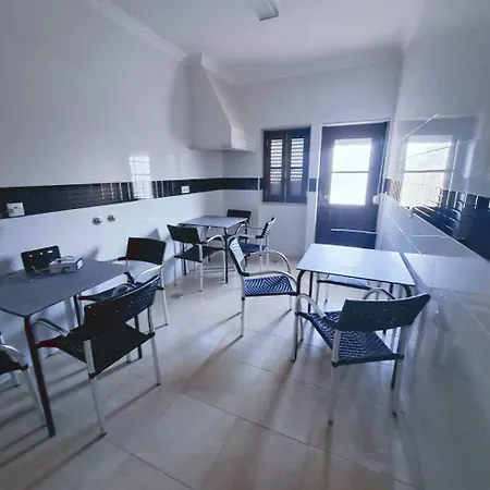 Casa Da E Cia *