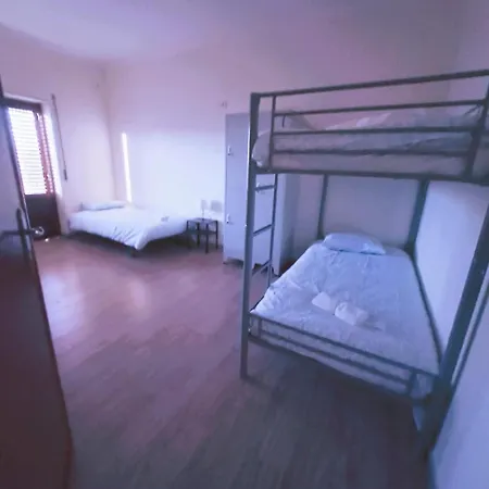 Casa Da E Cia Hostel